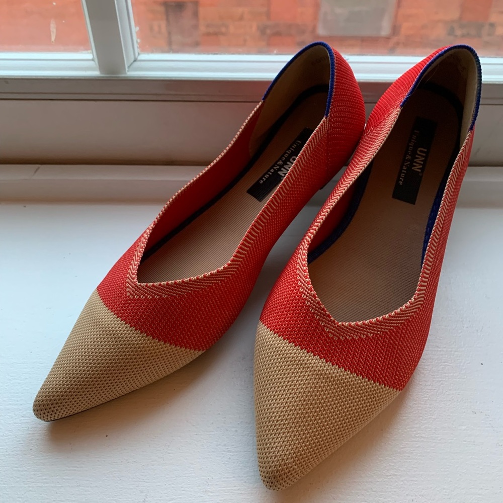 Red Pointed Flats
